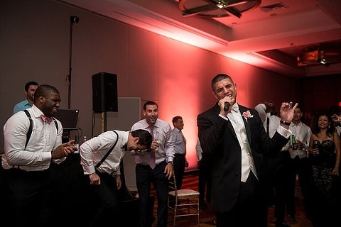 Baltimore Hyatt Regency Wedding || Kathleen Hertel Photography || Charm City Wed || www.charmcitywed.com