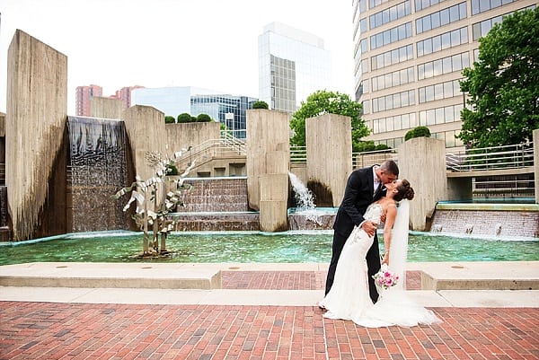 Baltimore Hyatt Regency Wedding || Kathleen Hertel Photography || Charm City Wed || www.charmcitywed.com Baltimore Hyatt Regency Wedding || Kathleen Hertel Photography || Charm City Wed || www.charmcitywed.com