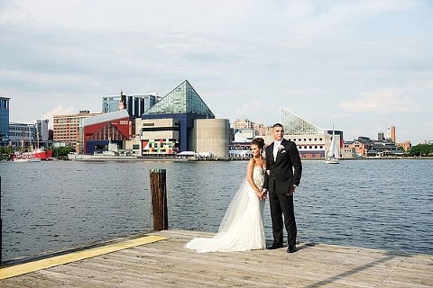 Baltimore Hyatt Regency Wedding || Kathleen Hertel Photography || Charm City Wed || www.charmcitywed.com