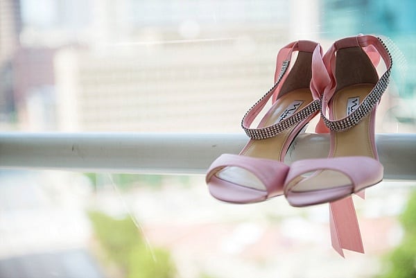 Baltimore Hyatt Regency Wedding || Kathleen Hertel Photography || Charm City Wed || www.charmcitywed.com Baltimore Hyatt Regency Wedding || Kathleen Hertel Photography || Charm City Wed || www.charmcitywed.com