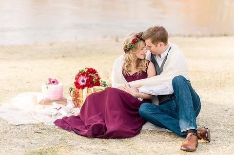 Lakeside Styled Shoot at Bay Hills Golf Club || Adriana Marie Events || Lauren Swann Photography || Charm City Wed || www.charmcitywed.com