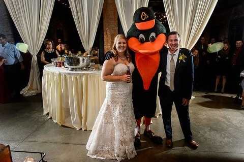 Mt Washington Mill Dye House Wedding || Ashley Michelle Photography || Charm City Wed || www.charmcitywed.com