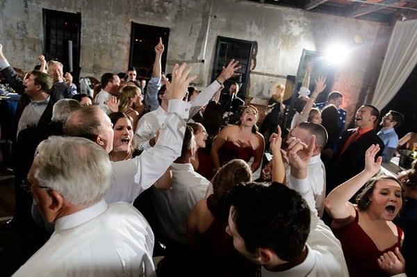 Mt Washington Mill Dye House Wedding || Ashley Michelle Photography || Charm City Wed || www.charmcitywed.com