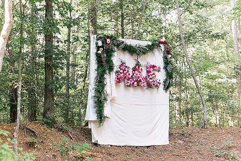 Pocomoke State Park DIY Wedding || Joy Michelle Photography || Charm City Wed || www.charmcitywed.com