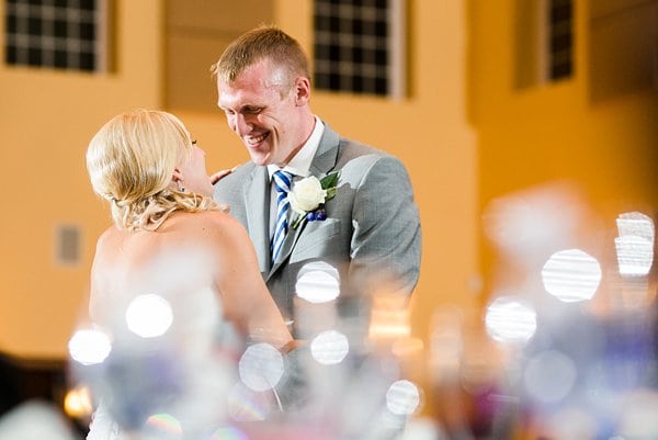 Running Hare Vineyards Wedding || Emily Chastain Photography || Charm City Wed || www.charmcitywed.com