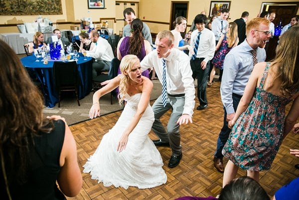 Running Hare Vineyards Wedding || Emily Chastain Photography || Charm City Wed || www.charmcitywed.com