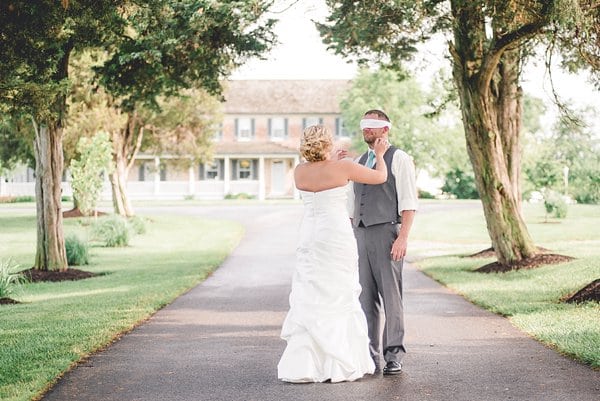 Walkers Overlook Wedding || Leah Rhianne Photography || Charm City Wed || www.charmcitywed.com