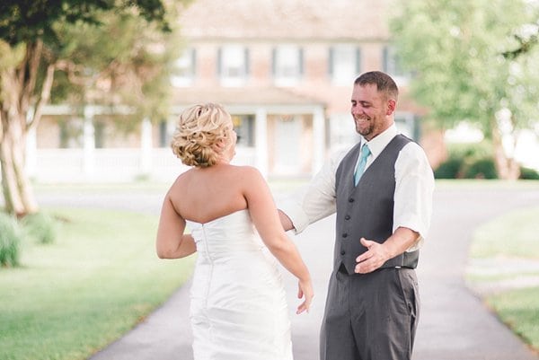 Walkers Overlook Wedding || Leah Rhianne Photography || Charm City Wed || www.charmcitywed.com