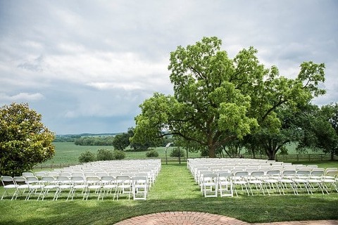 Walkers Overlook Wedding || Leah Rhianne Photography || Charm City Wed || www.charmcitywed.com