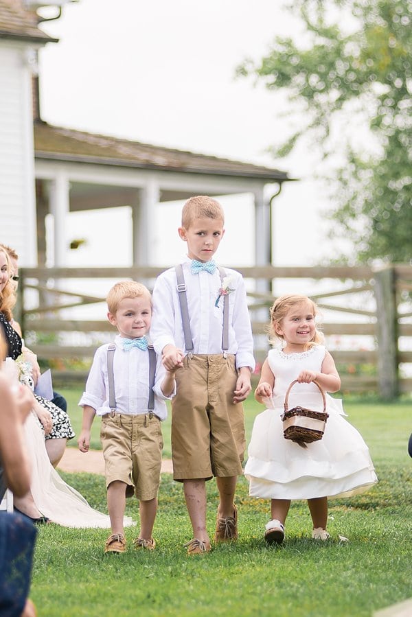 Walkers Overlook Wedding || Leah Rhianne Photography || Charm City Wed || www.charmcitywed.com
