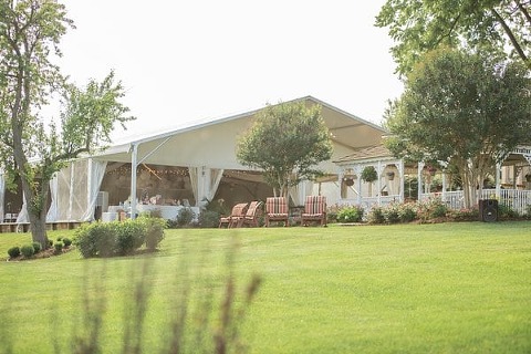 Walkers Overlook Wedding || Leah Rhianne Photography || Charm City Wed || www.charmcitywed.com