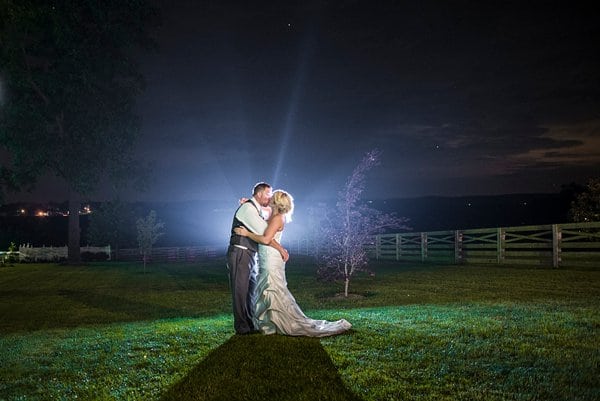 Walkers Overlook Wedding || Leah Rhianne Photography || Charm City Wed || www.charmcitywed.com