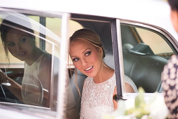 Backyard Waterfront Wedding || Mike B Photography || Charm City Wed || www.charmcitywed.com