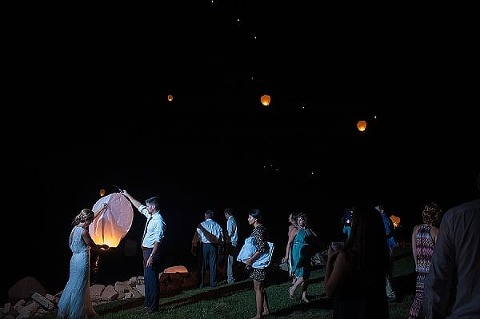 Backyard Waterfront Wedding || Mike B Photography || Charm City Wed || www.charmcitywed.com