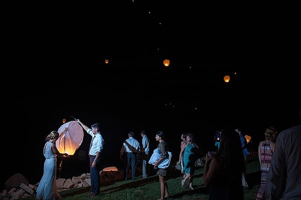 Backyard Waterfront Wedding || Mike B Photography || Charm City Wed || www.charmcitywed.com