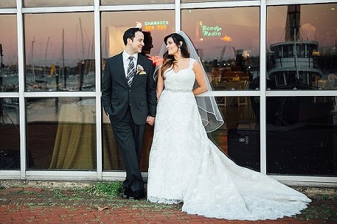 Baltimore Museum of Industry Wedding || Bradley Images Photography || Charm City Wed || www.charmcitywed.com