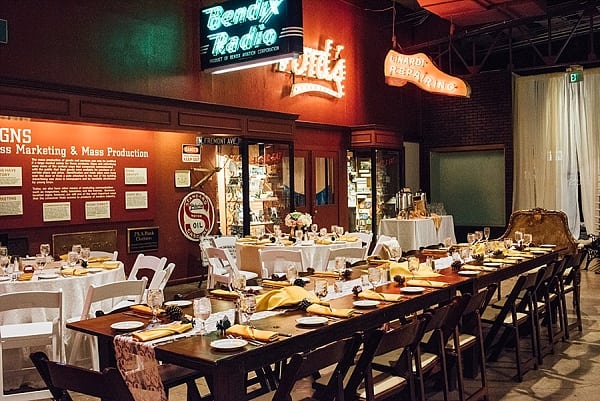 Baltimore Museum of Industry Wedding || Bradley Images Photography || Charm City Wed || www.charmcitywed.com