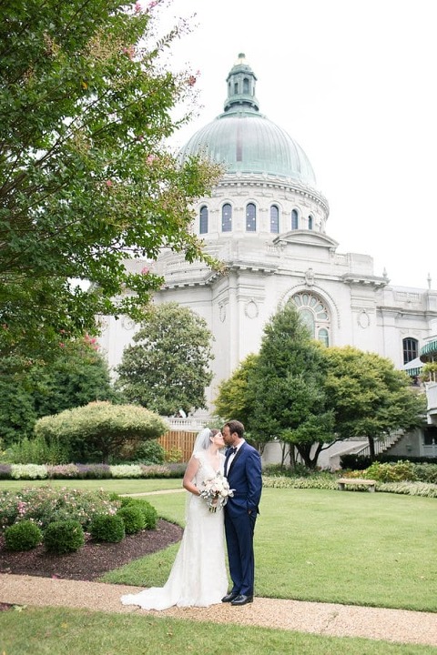 The Barn at Timberlake Farm Wedding || Candice Adelle Photography || Charm City Wed || www.charmcitywed.com