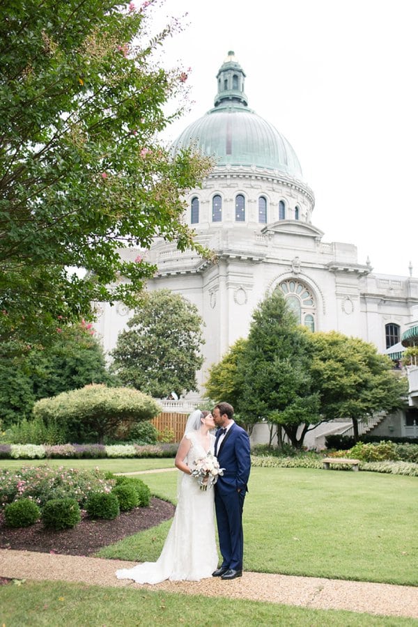 The Barn at Timberlake Farm Wedding || Candice Adelle Photography || Charm City Wed || www.charmcitywed.com The Barn at Timberlake Farm Wedding || Candice Adelle Photography || Charm City Wed || www.charmcitywed.com
