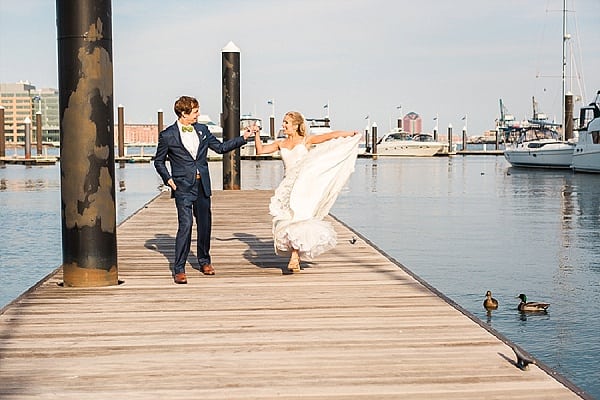 Classic Waterfront Tabrizis Wedding || Lauren Nievod Photography || Charm City Wed || www.charmcitywed.com