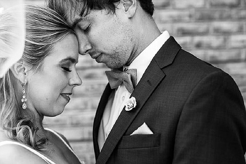 Classic Waterfront Tabrizis Wedding || Lauren Nievod Photography || Charm City Wed || www.charmcitywed.com