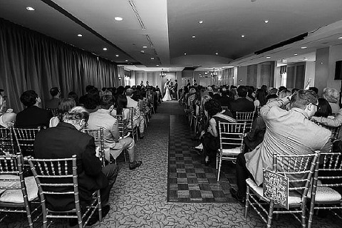 Classic Waterfront Tabrizis Wedding || Lauren Nievod Photography || Charm City Wed || www.charmcitywed.com