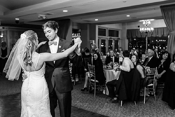 Classic Waterfront Tabrizis Wedding || Lauren Nievod Photography || Charm City Wed || www.charmcitywed.com