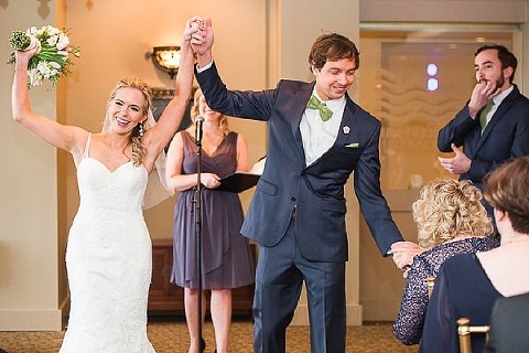 Classic Waterfront Tabrizis Wedding || Lauren Nievod Photography || Charm City Wed || www.charmcitywed.com