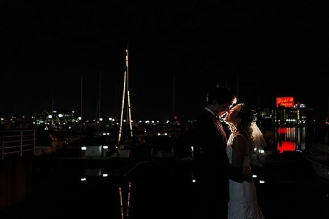 Classic Waterfront Tabrizis Wedding || Lauren Nievod Photography || Charm City Wed || www.charmcitywed.com