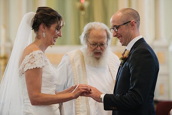 Elkridge Furnace Inn Wedding || Love Life Images || Charm City Wed || www.charmcitywed.com