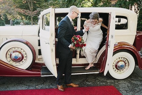 Elkridge Furnace Inn Wedding || Love Life Images || Charm City Wed || www.charmcitywed.com