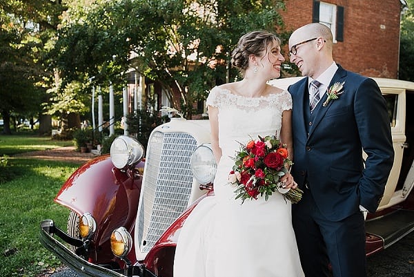 Elkridge Furnace Inn Wedding || Love Life Images || Charm City Wed || www.charmcitywed.com