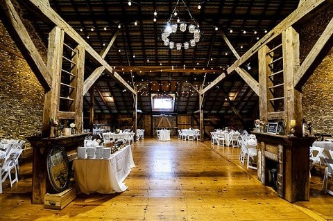 Richardson Farms Wedding || Ashley Michelle Photography || Charm City Wed || www.charmcitywed.com