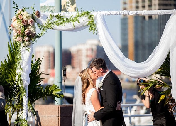 Wedding at Tabrizi's || Photos from the Harty || Charm City Wed || www.charmcitywed.com