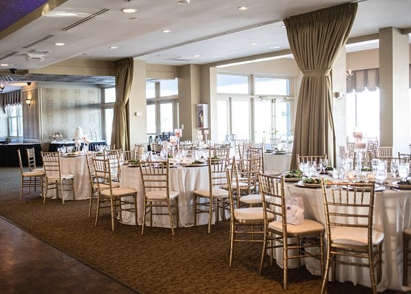 Wedding at Tabrizi's || Photos from the Harty || Charm City Wed || www.charmcitywed.com