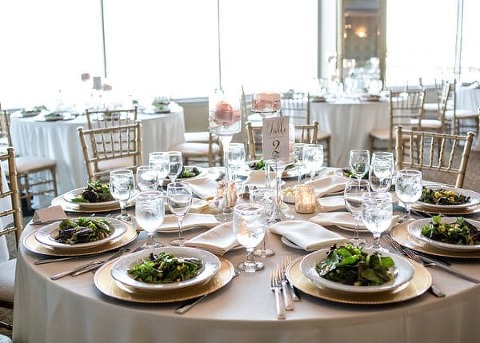 Wedding at Tabrizi's || Photos from the Harty || Charm City Wed || www.charmcitywed.com