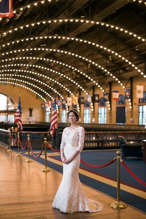 Naval Academy Bridal Portraits || Joy Michelle Photography || Charm City Wed || www.charmcitywed.com
