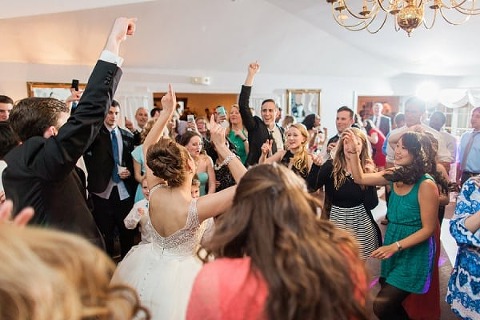 Classic Antrim 1844 Wedding || Dyanna LaMora || Charm City Wed || www.charmcitywed.com