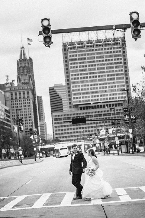 Baltimore Museum of Industry Fall Wedding || Pete Redel Photography || Charm City Wed || www.charmcitywed.com
