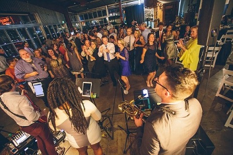 Baltimore Museum of Industry Fall Wedding || Pete Redel Photography || Charm City Wed || www.charmcitywed.com