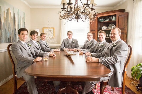 Mansion at Valley Country Club Wedding || Living Radiant Photography || Charm City Wed || www.charmcitywed.com