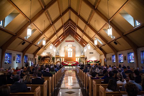 Mansion at Valley Country Club Wedding || Living Radiant Photography || Charm City Wed || www.charmcitywed.com