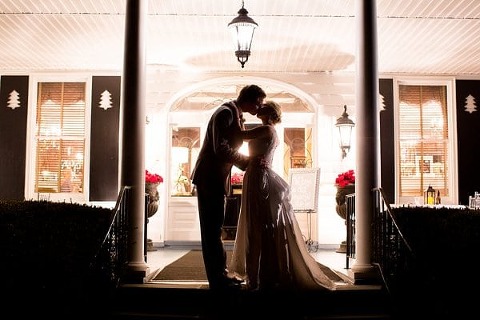 Mansion at Valley Country Club Wedding || Living Radiant Photography || Charm City Wed || www.charmcitywed.com