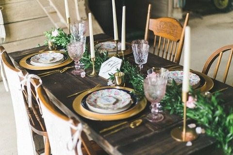 Southern Vintage Glam Styled Shoot || Andie Younkin Photography || Charm City Wed || www.charmcitywed.com