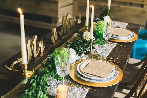 Southern Vintage Glam Styled Shoot || Andie Younkin Photography || Charm City Wed || www.charmcitywed.com