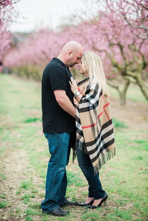 Swann Farm Engagement Session || Joy Michelle Photography || Charm City Wed || www.charmcitywed.com