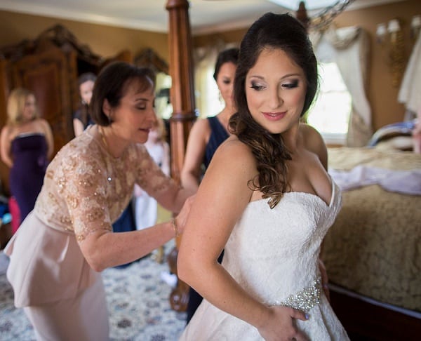 1840s Plaza Wedding || Anna Schmidt Photography || Charm City Wed || www.charmcitywed.com