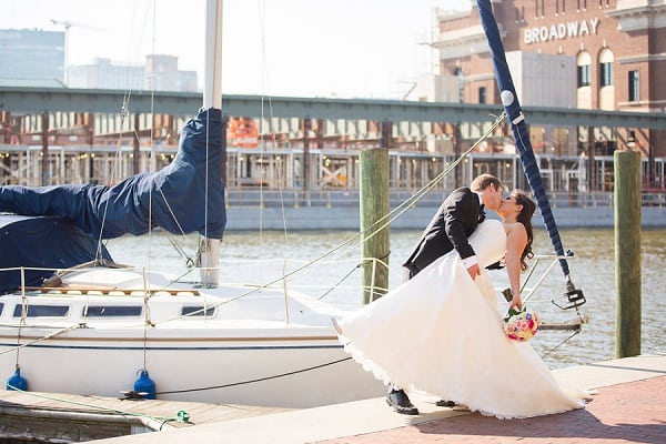 1840s Plaza Wedding || Anna Schmidt Photography || Charm City Wed || www.charmcitywed.com