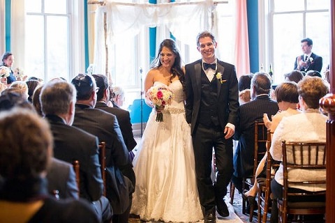 1840s Plaza Wedding || Anna Schmidt Photography || Charm City Wed || www.charmcitywed.com