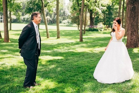 Antrim Wedding || Dani Leigh Photography || Charm City Wed || www.charmcitywed.com